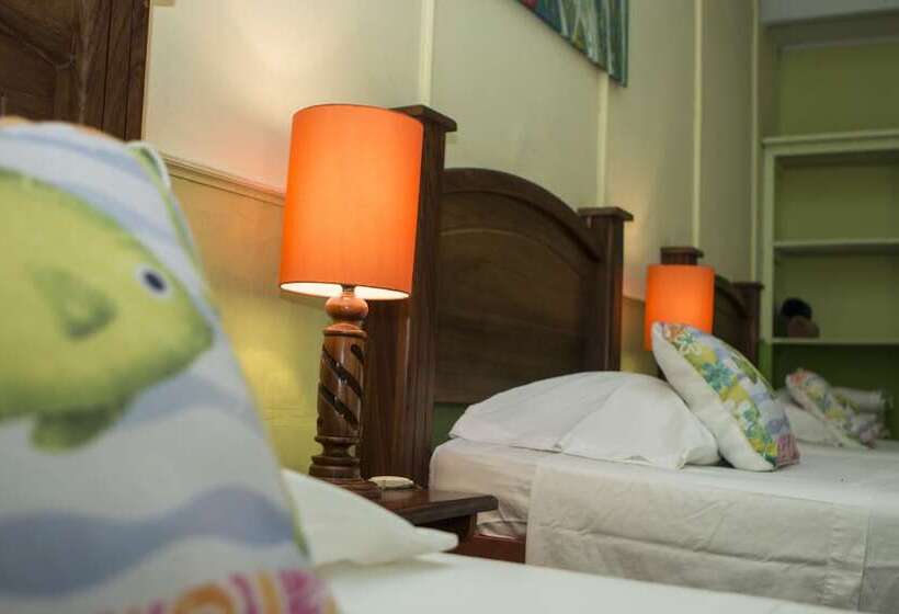 هتل Caribbean Paradise Eco Lodge