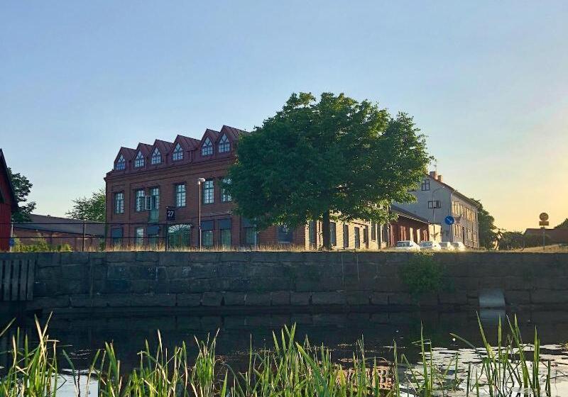 هتل L Hamngatan 27