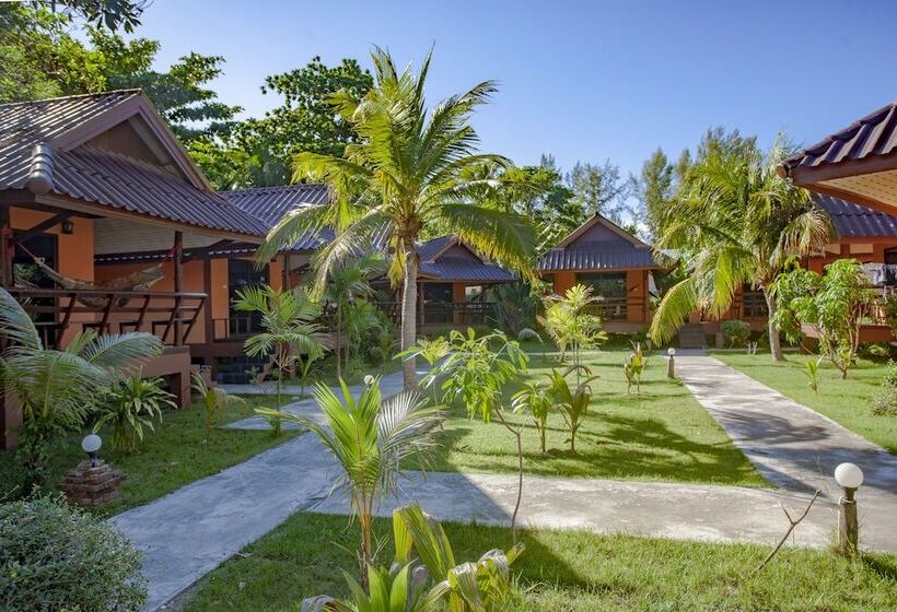 فندق Lanta Pearl Beach Resort