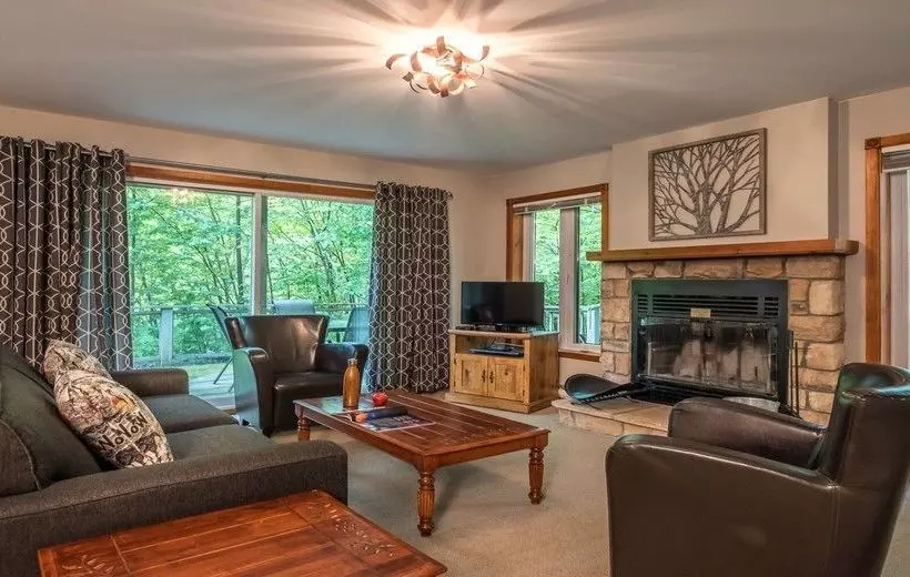 L érabliere Condominiums Monttremblant