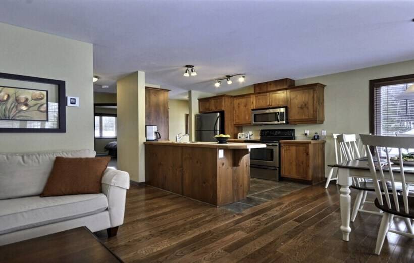 Oasis Tremblant Sunstar