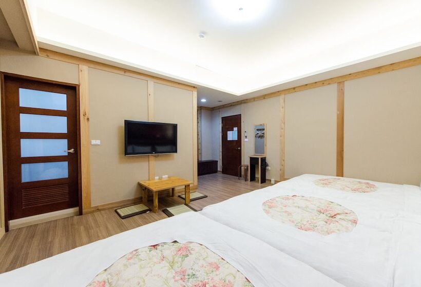 پانسیون Freehome B&b