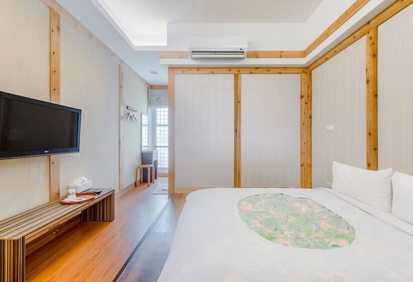 پانسیون Freehome B&b