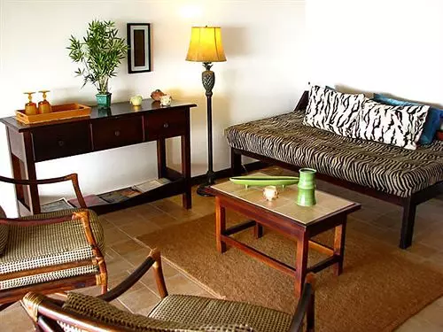 استراحتگاه Marblue Villa Suites