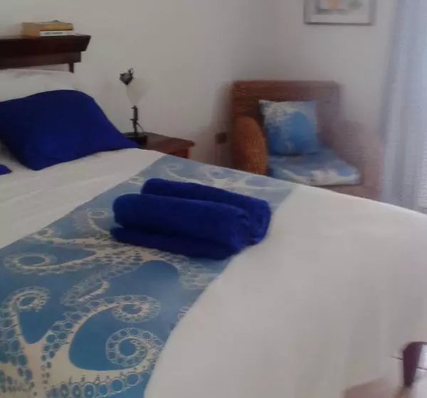 استراحتگاه Marblue Villa Suites