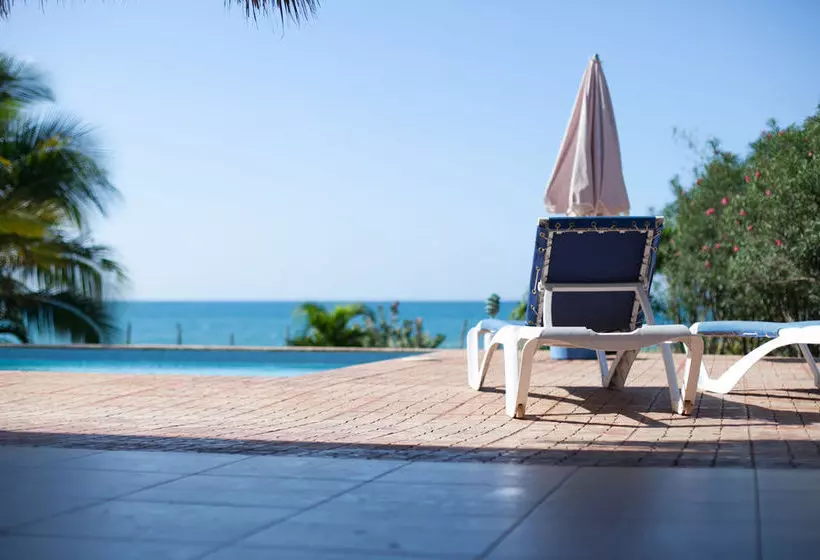 استراحتگاه Marblue Villa Suites