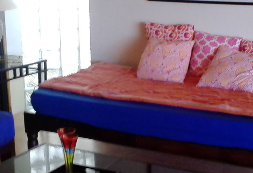 استراحتگاه Marblue Villa Suites