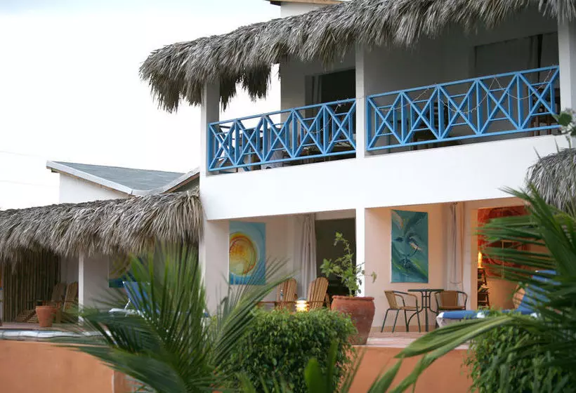 استراحتگاه Marblue Villa Suites