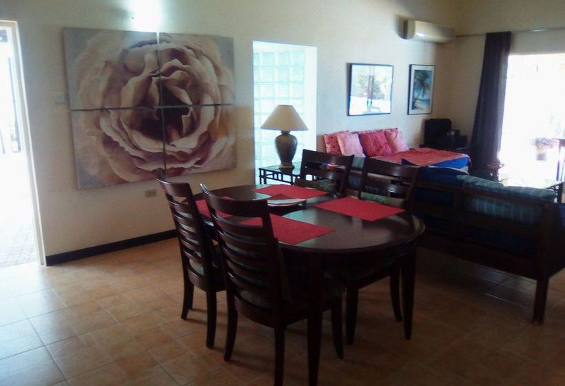 استراحتگاه Marblue Villa Suites