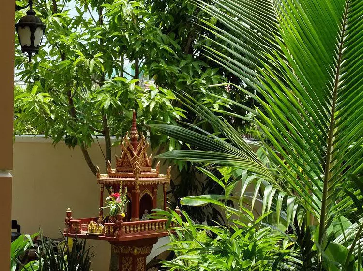 The Rose Apple Boutique Bed & Breakfast
