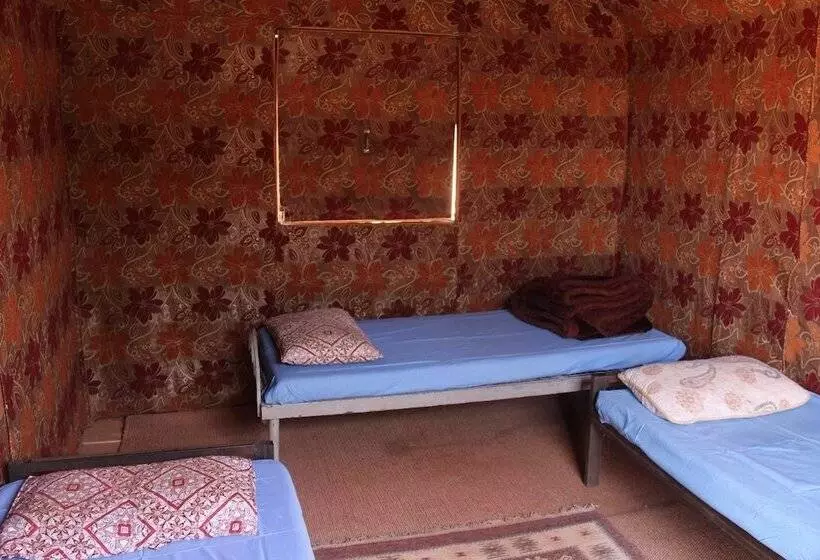 هتل Wadi Rum Caravan Camp