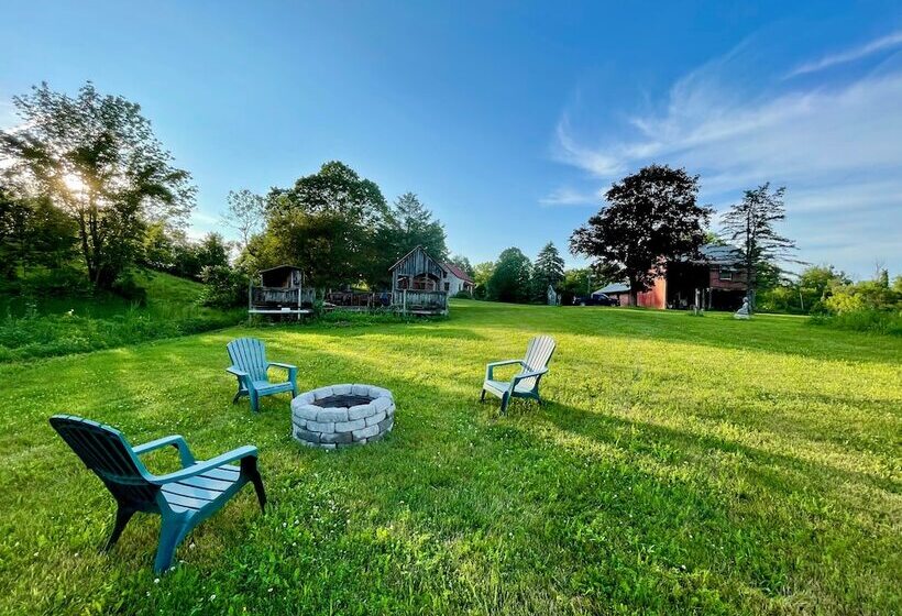 مبيت وإفطار 1735 Stone Farmhouse