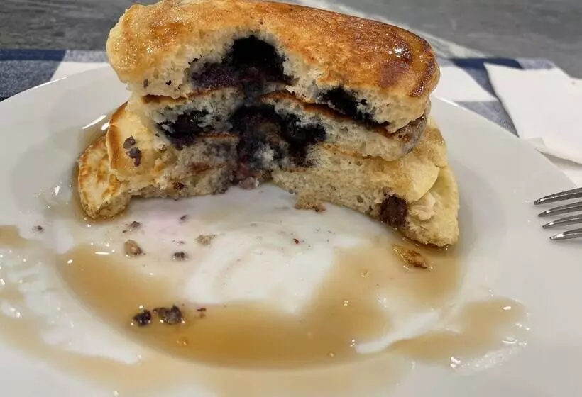 ベッドアンドブレックファースト 1735 Stone Farmhouse