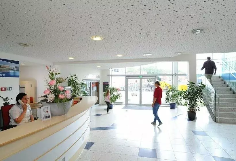 ベッドアンドブレックファースト Am Kai 334