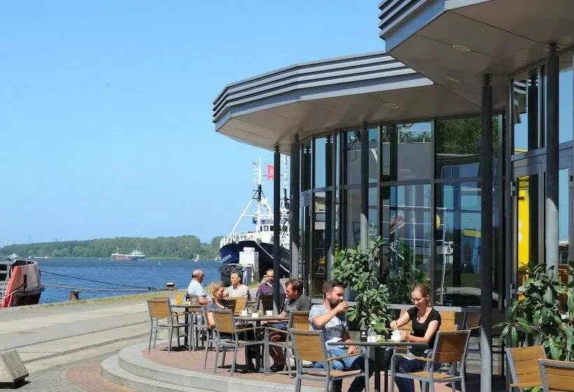 ベッドアンドブレックファースト Am Kai 334