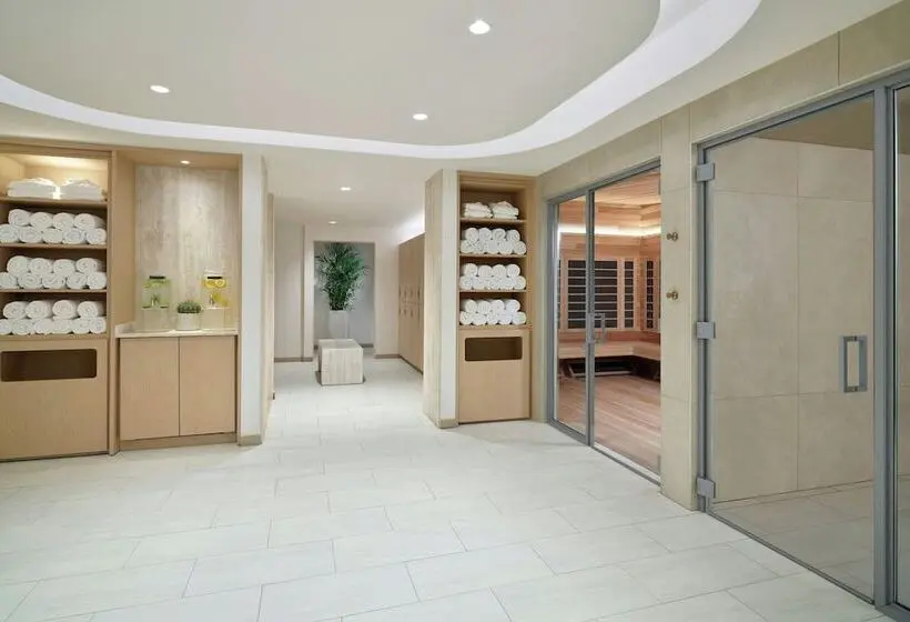 Buoy Haus Beach Resort St. Thomas, Autograph Collection