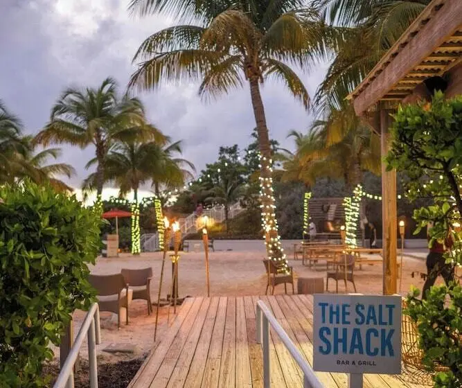هتل Buoy Haus Beach Resort St. Thomas, Autograph Collection