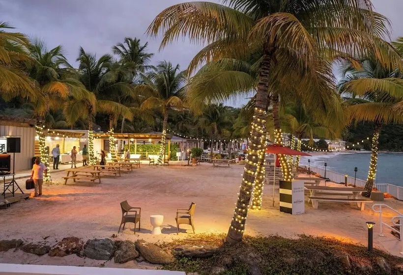 هتل Buoy Haus Beach Resort St. Thomas, Autograph Collection