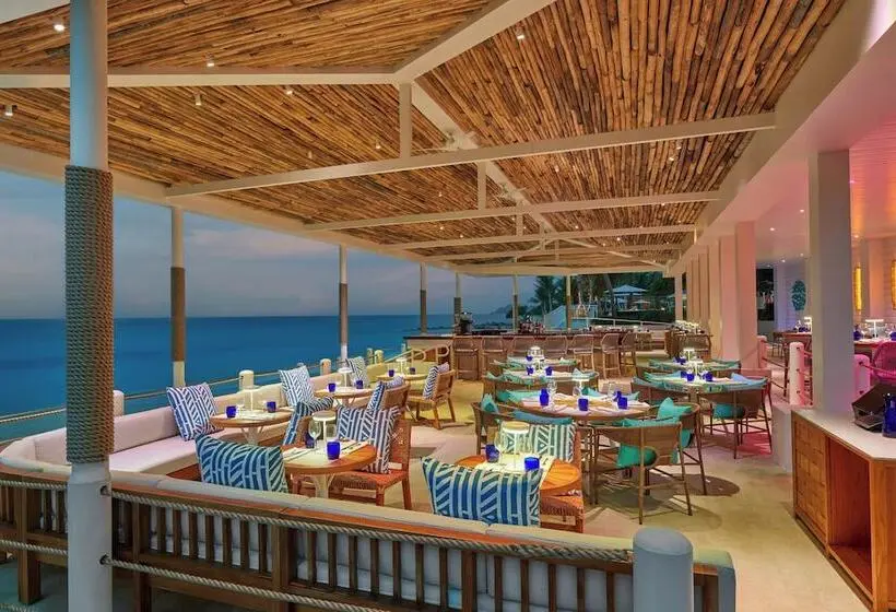 هتل Buoy Haus Beach Resort St. Thomas, Autograph Collection