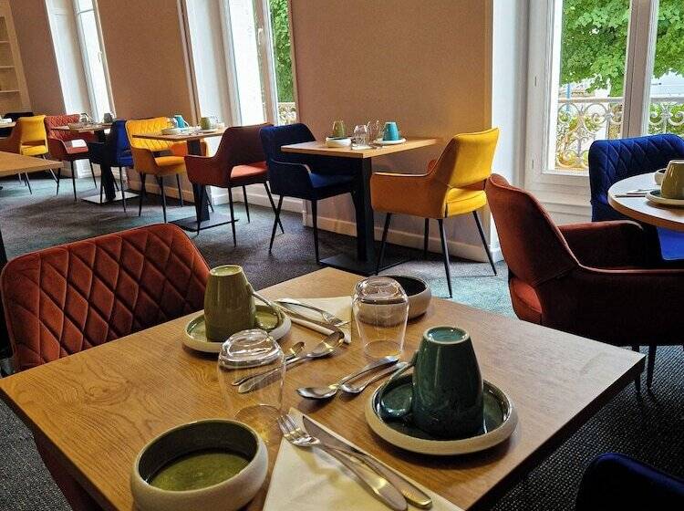 Отель La Souveraine