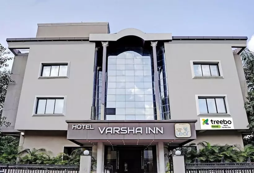 ホテル Treebo Varsha Palace