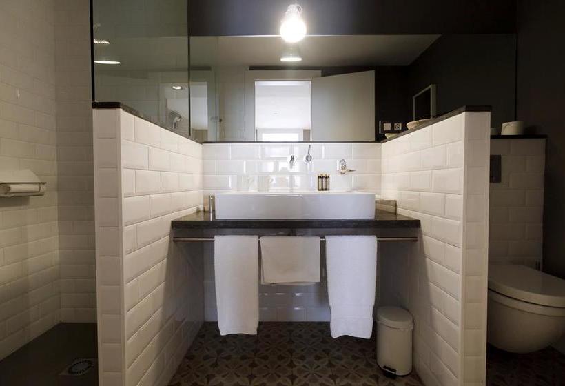 تختخواب و صبحانه The5rooms