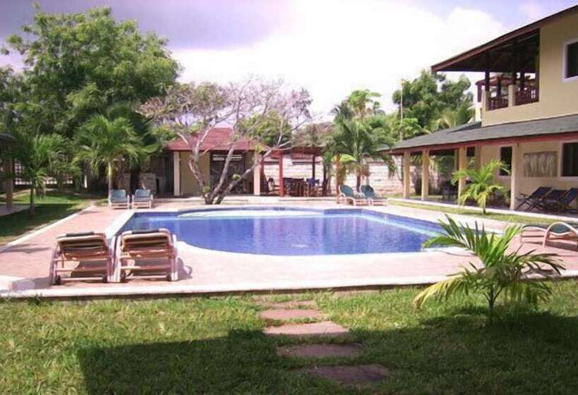 هتل African Sun Resort