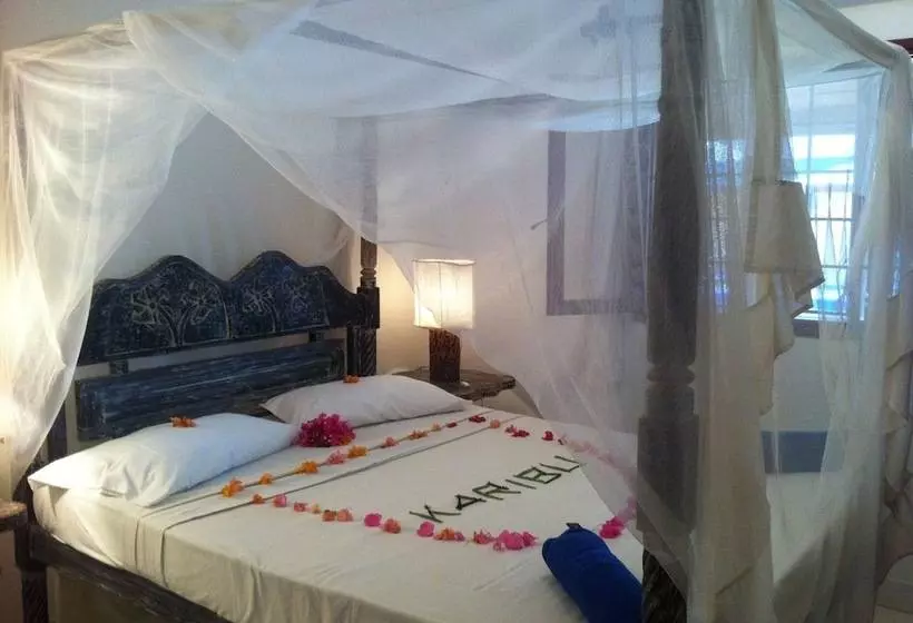 هتل African Sun Resort