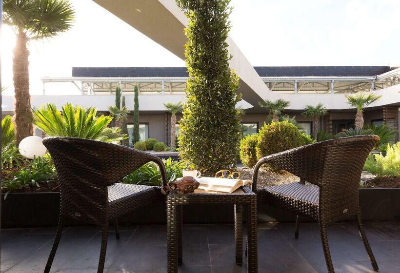 Doubletree By Hilton Hotel Izmir Airport