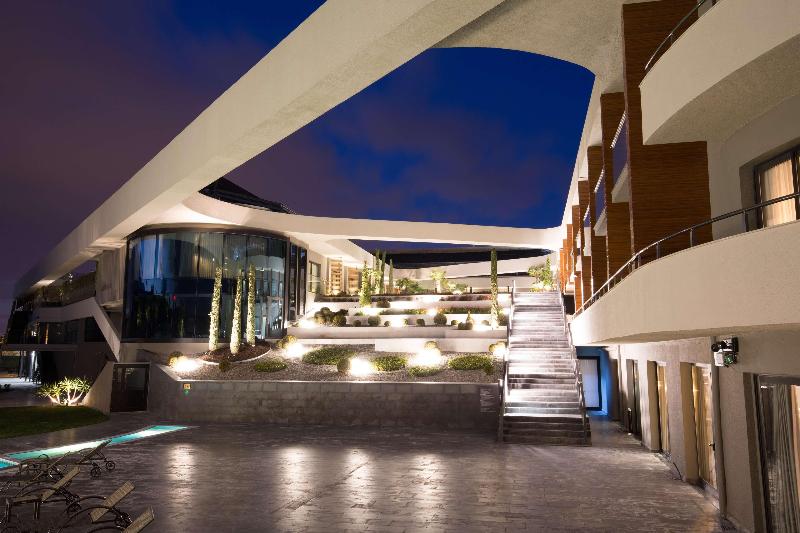 Doubletree By Hilton Hotel Izmir Airport