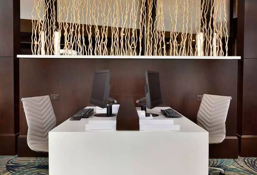 ホテル Embassy Suites By Hilton Atlanta Ne Gwinnett Sugarloaf