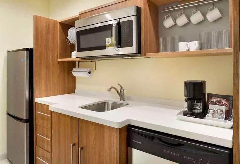 ホテル Home2 Suites By Hilton Charlotte Airport