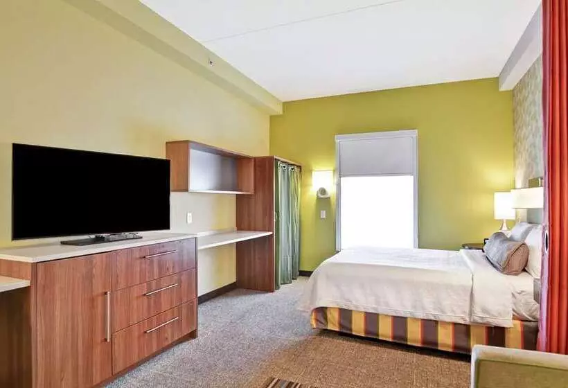 ホテル Home2 Suites By Hilton Charlotte Airport
