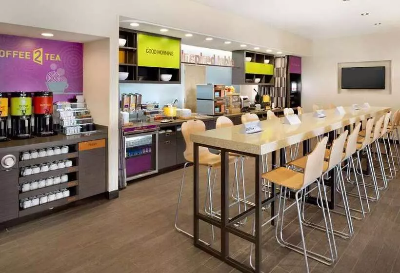 ホテル Home2 Suites By Hilton Charlotte Airport