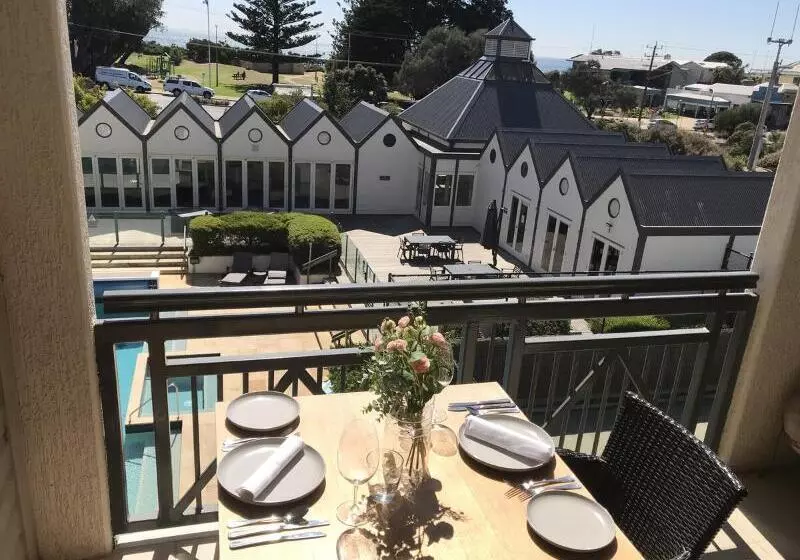 ホテル Portsea Village Resort