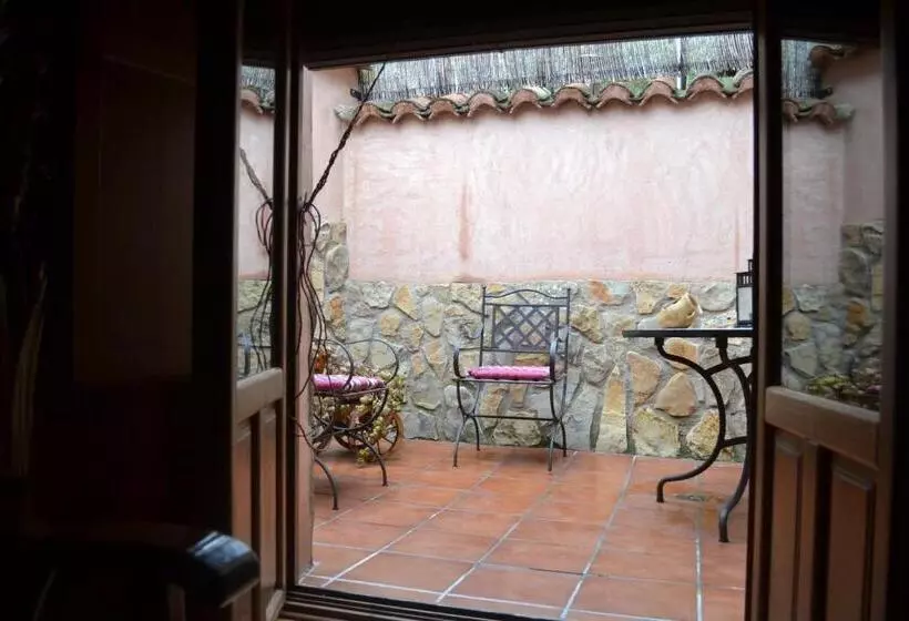 هتل Restaurante Prado Del Navazo