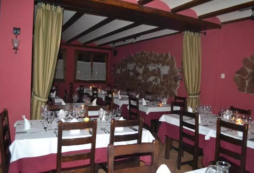 هتل Restaurante Prado Del Navazo
