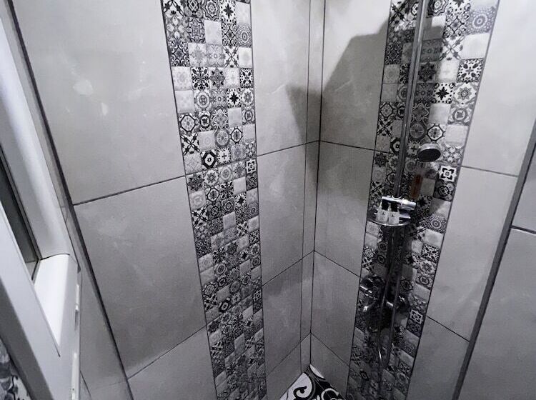 בית מלון כפרי Rodin Suites