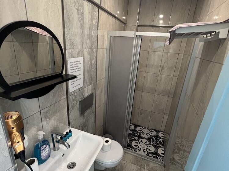 בית מלון כפרי Rodin Suites