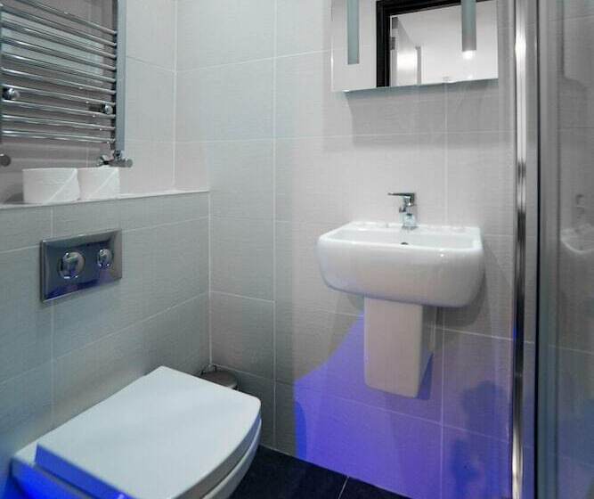 Imperial Court Suites