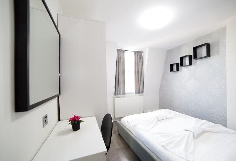 Imperial Court Suites