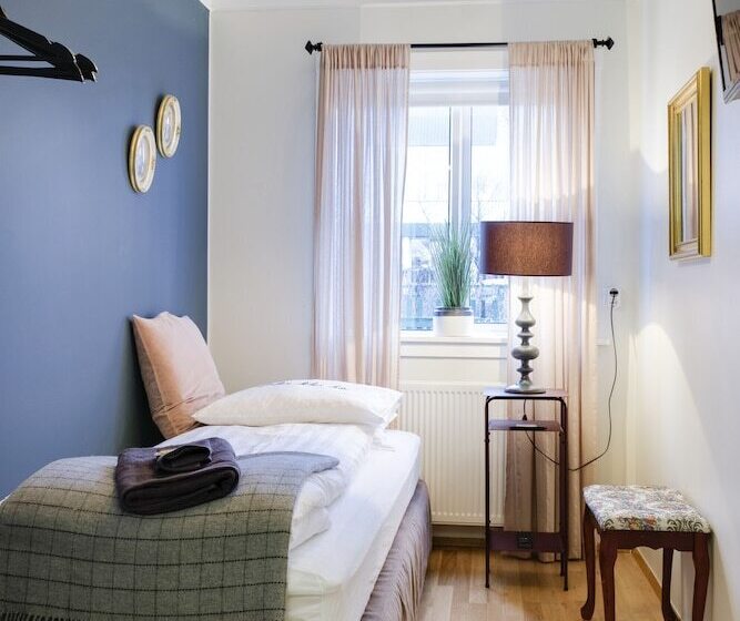 Pensión Freyja Guesthouse & Suites