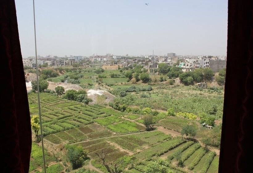 Pensionat Savi Regency