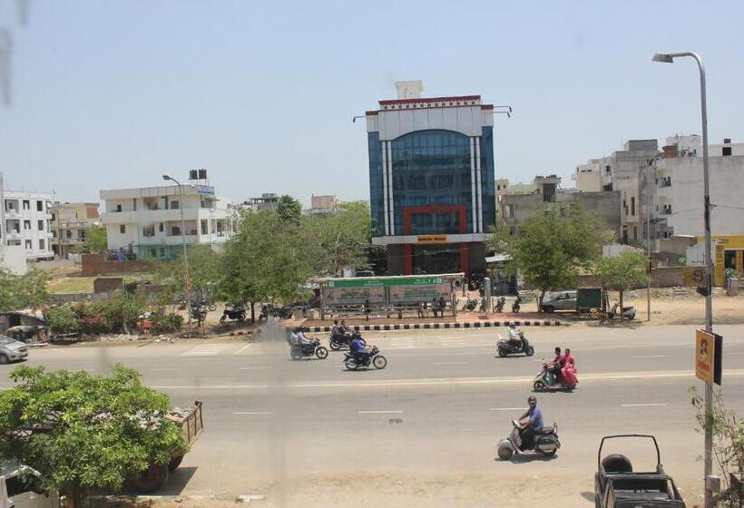 Pensionat Savi Regency