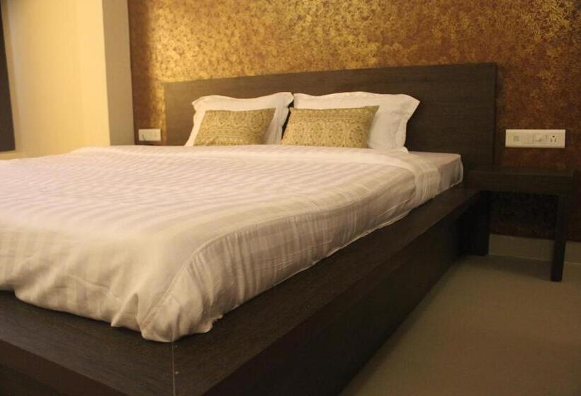 Pensionat Savi Regency