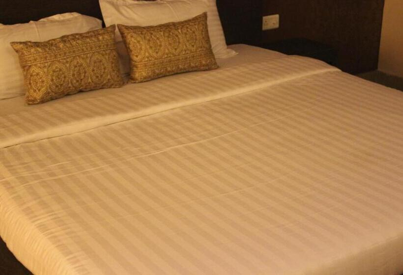 Pensionat Savi Regency