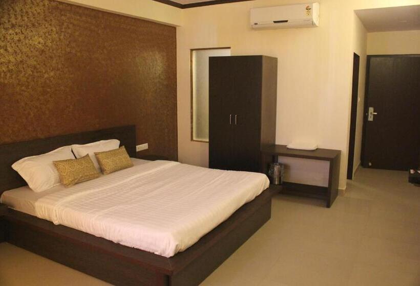 Pensionat Savi Regency