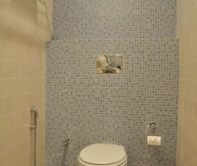 Red Fox Hotel Chandigarh