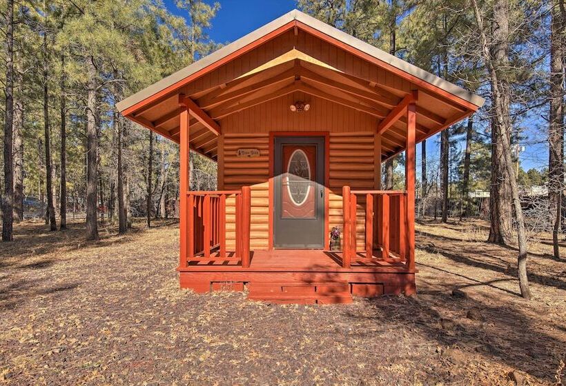 Hot Tub Hideaway In Pinetop: Bring Your Pet!