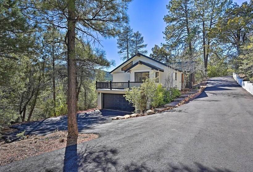 Airy Pine Escape W/ Pool Table, Near Hiking!